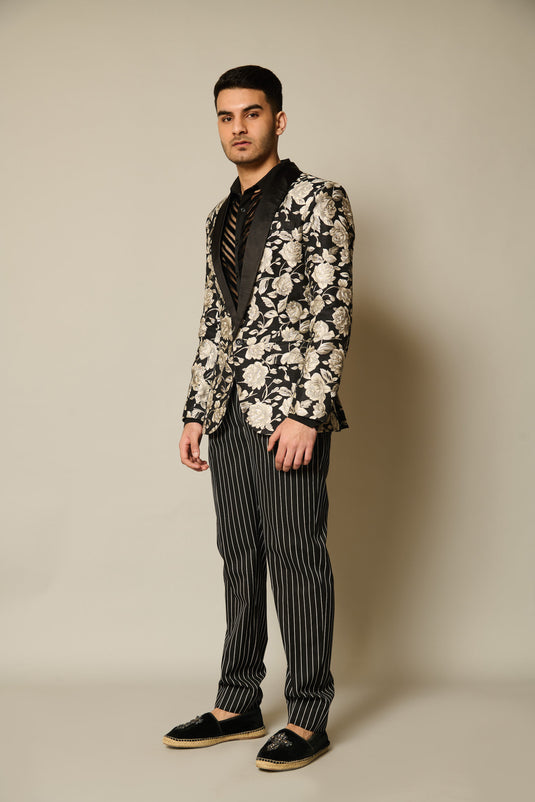 Checkmate Floral-pinstriped suit